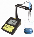 pH/Celsius Combined Bench Meter